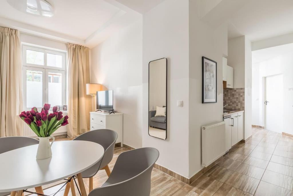 Xxxl Bed/ Free Parking/ Central Wenen Buitenkant foto
